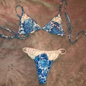 Frankies Bikinis Set